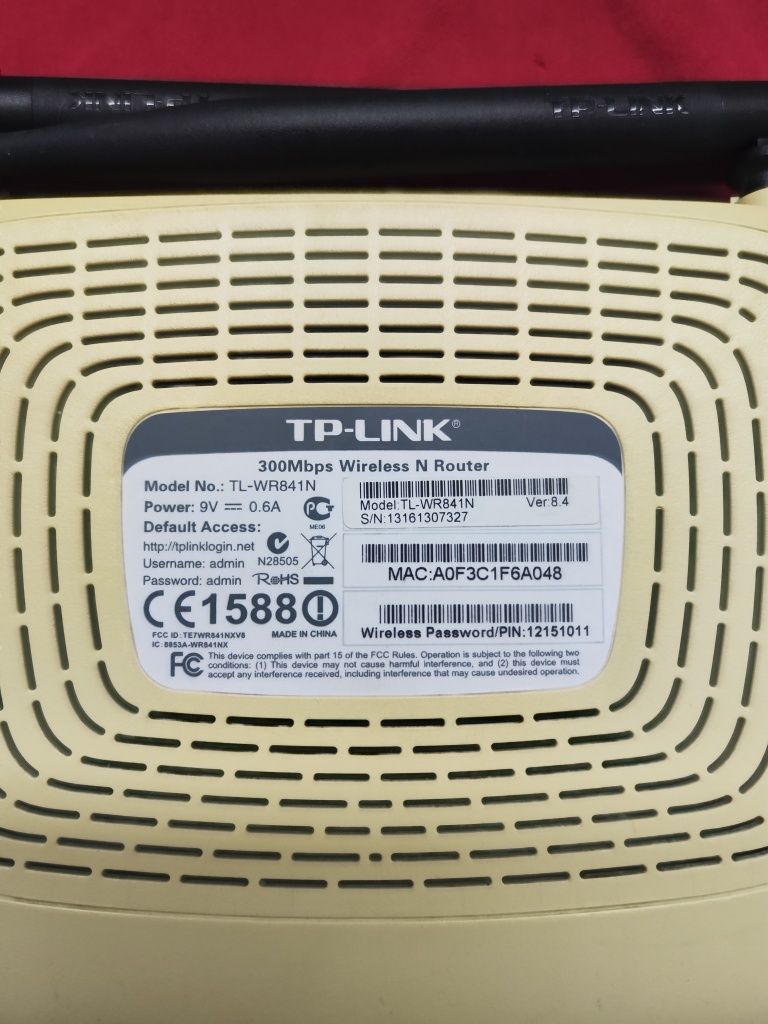 WiFi роутер TP-Link 30 Mbps, в хорошем состоянии