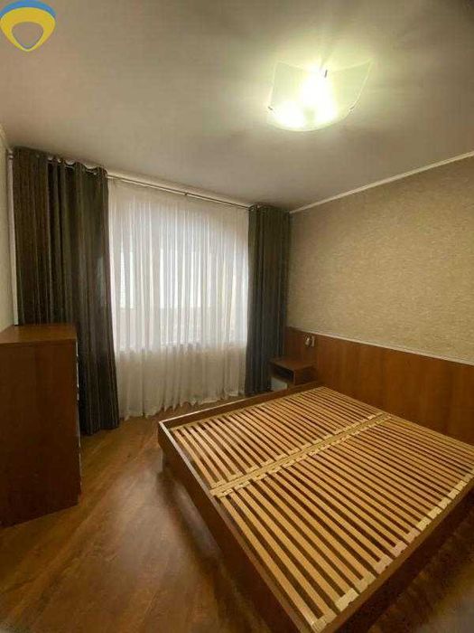 ПРОДАМ 2-кімнатну квартиру з ремонтом в новому будинку, Центр