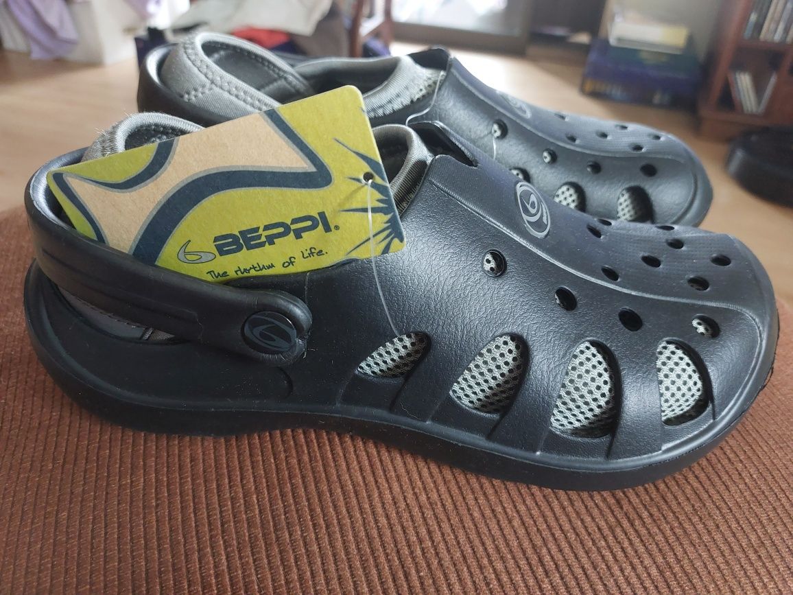 Crocs da Beppi novos