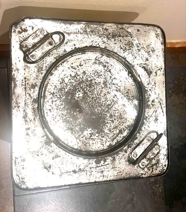 Antiga lata de lubrificante Shell