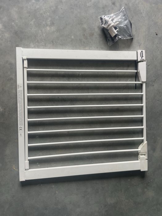 Bramka barierka zabezpieczająca dla dzieci