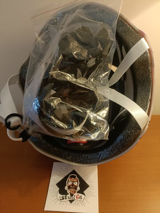 Capacete de bicicleta novo