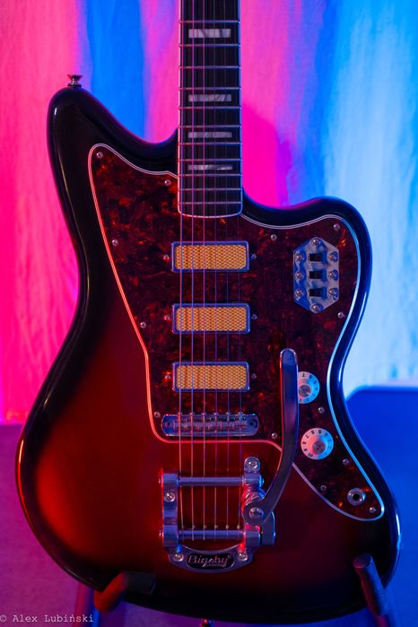 Fender Goldfoil Jazzmaster Bigsby - offsetowe cudo jak z Custom Shopu