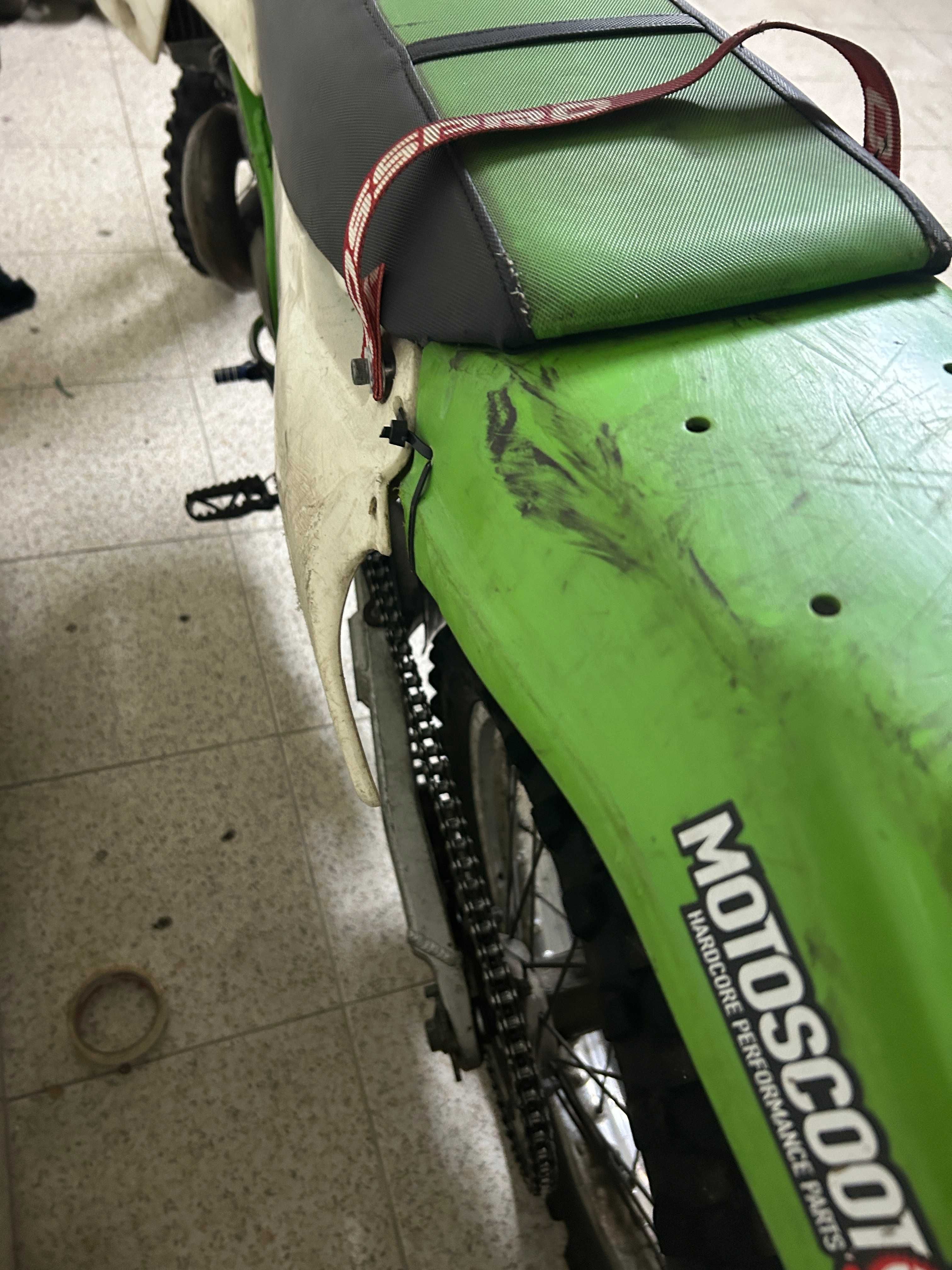 kawasaki KDX 200 sem matricula