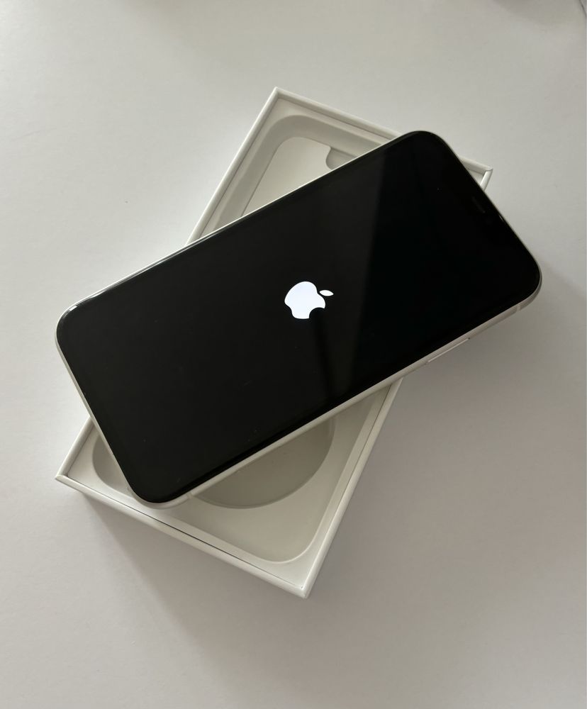 iPhone 11  64gb - biały