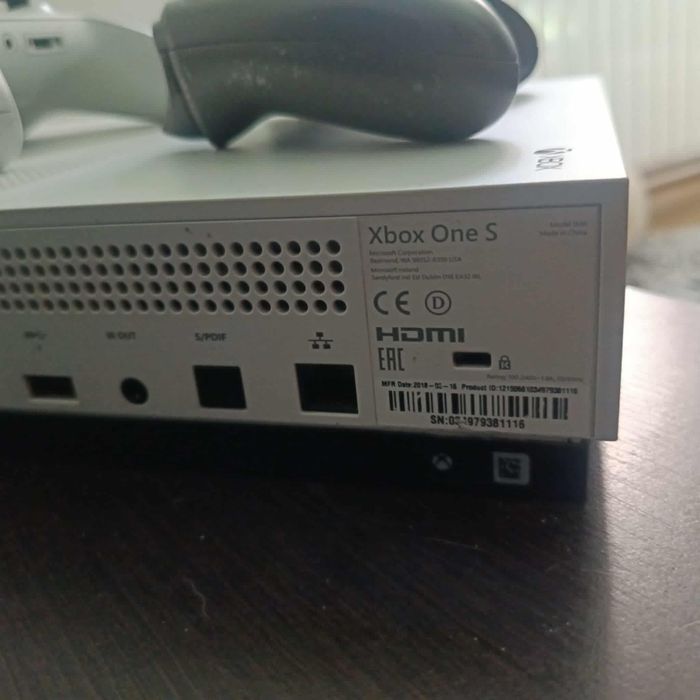 Sprzedam Xboxa ONE-S