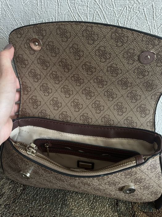 Сумка guess коричнева в хорошому стані