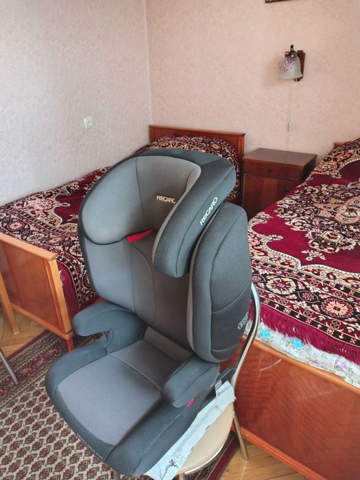 Автокрісло дитяче