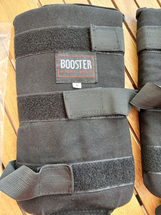 Caneleiras Thai Booster BTSG Curved - Tamanho S