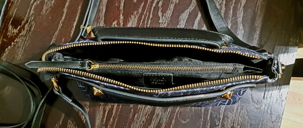 Torebka Fendi do ręki na ramię materiałowa  monogram granatowa jeans