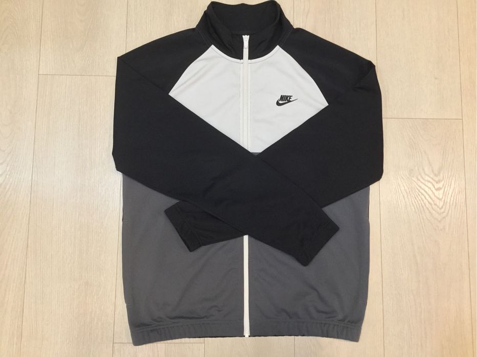 Продам майстерку олімпійку Nike розмір M