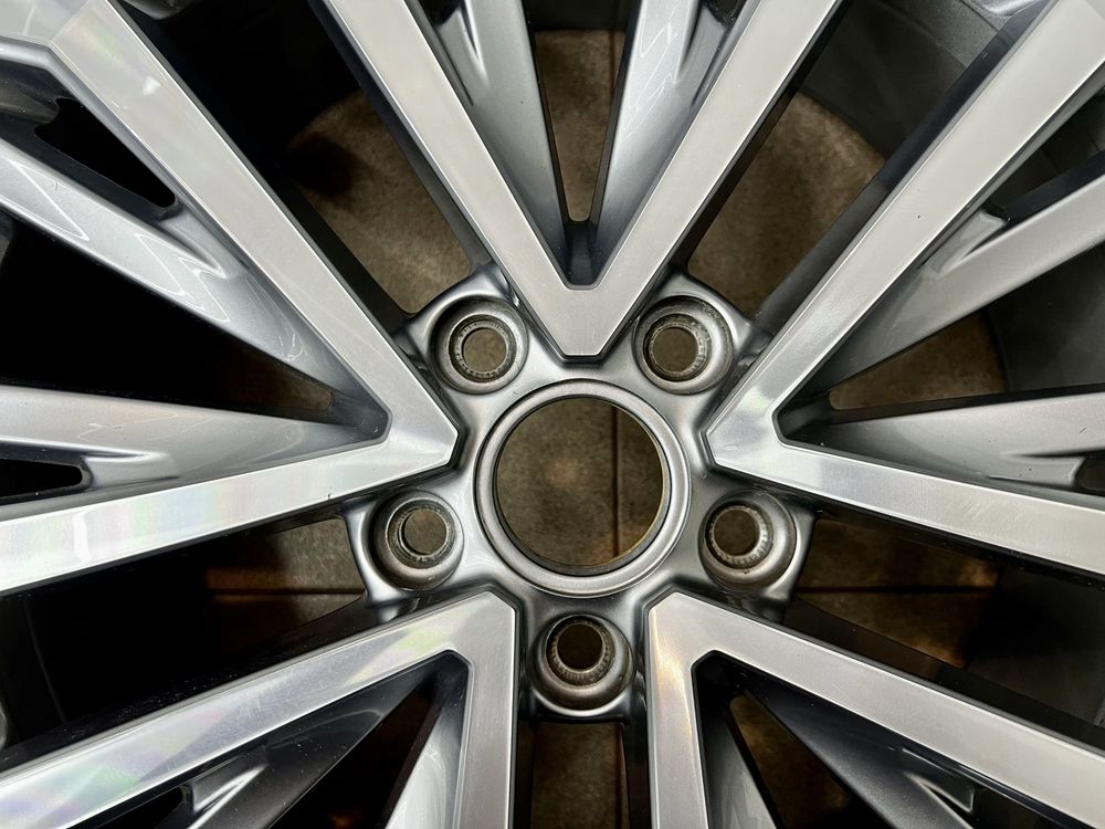 Pojedyncza alufelga OE VW Volkswagen T-ROC 2GA. 5x112, 7J, ET 45. ORI