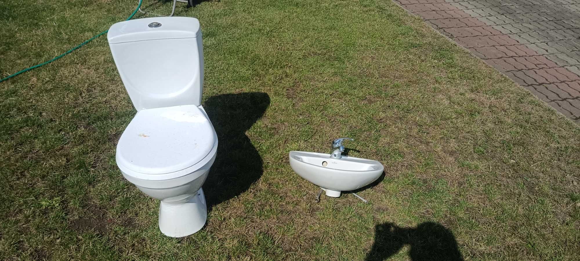 Klozet kompakt i umywalka kpl.