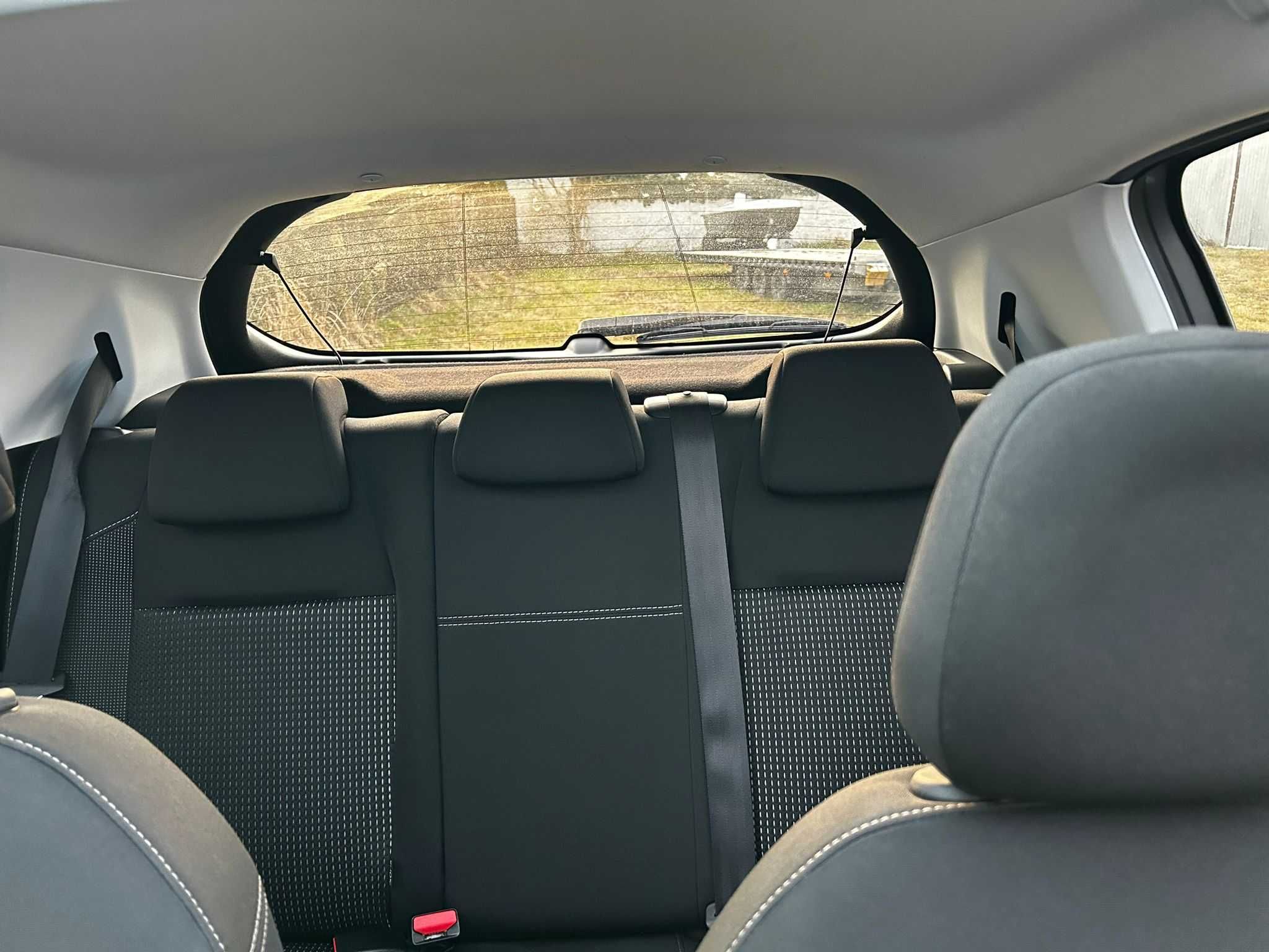 Peugeot 208 Puretech 82 5D 2019