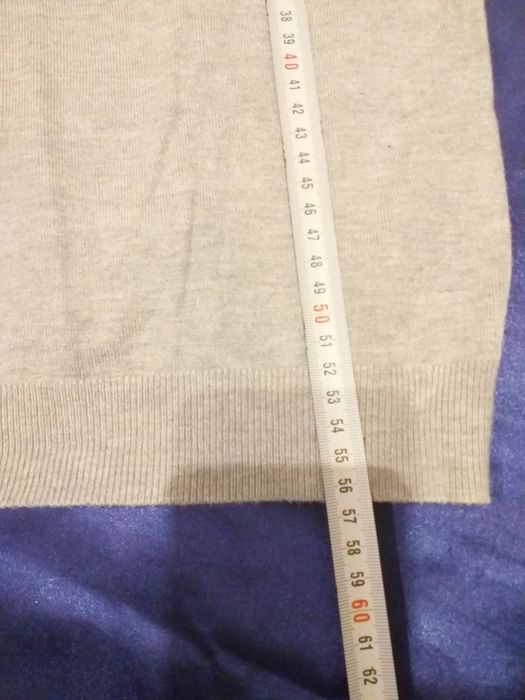 Sweter Guess S 36 szary duży dekolt napis cekiny