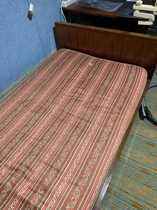 Ліжко односпальне (Безкоштовно)