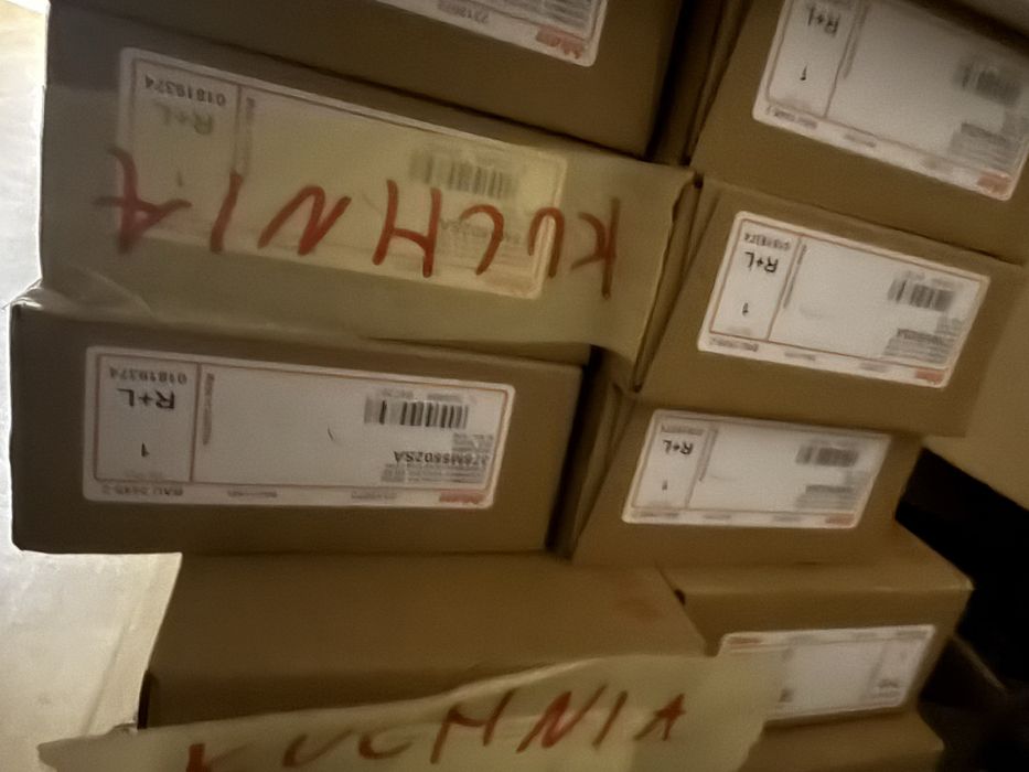 Okucia blum nowe i inne po stolarni LIKWIDACJA STOLARNI
