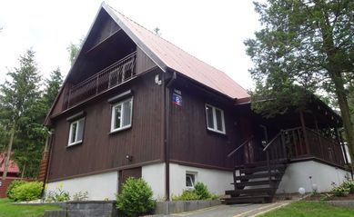 Dom drewniany z klimatyzacją do wynajęcia nad jeziorem Łąkie w Wólce