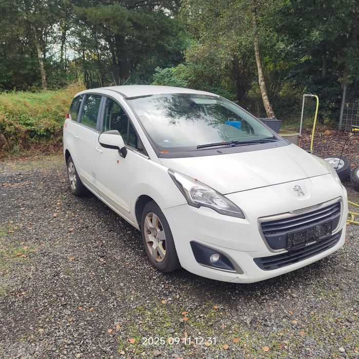 Peugeot 5008 Sprzedam PEUGEOT 5008 Van rok 2014