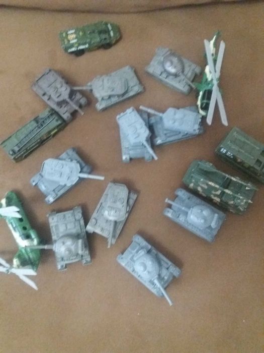 набір танки вертоліти