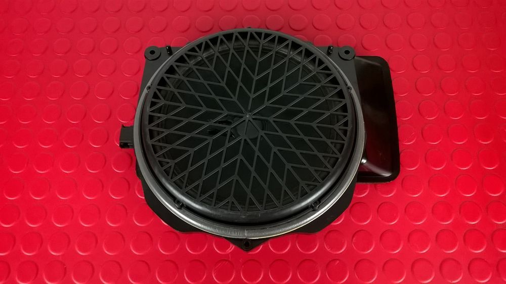 Subwoofer [Audi A5]