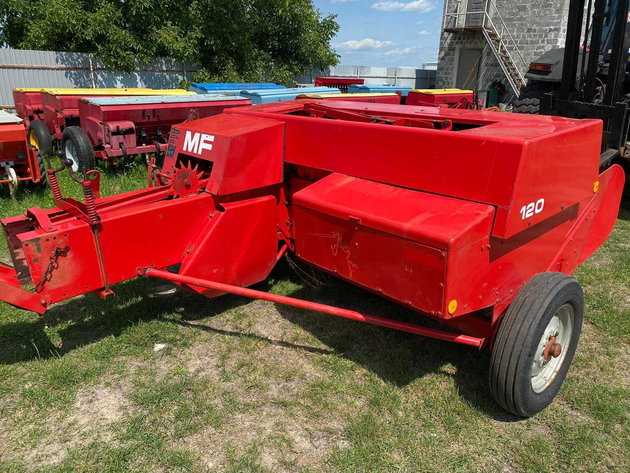 Прес підбирач Пресс-подборщик тюкопрес MASSEY FERGUSON MF 120 (Sipma)