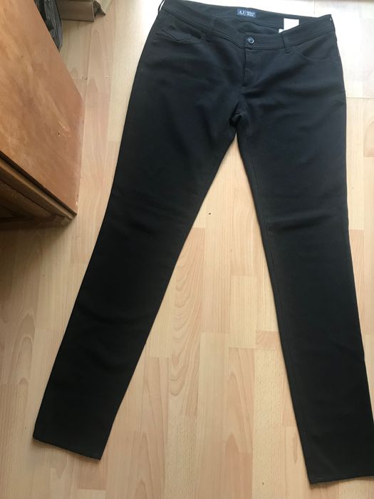 Spodnie Armani Jeans, rozmiar na metce 33