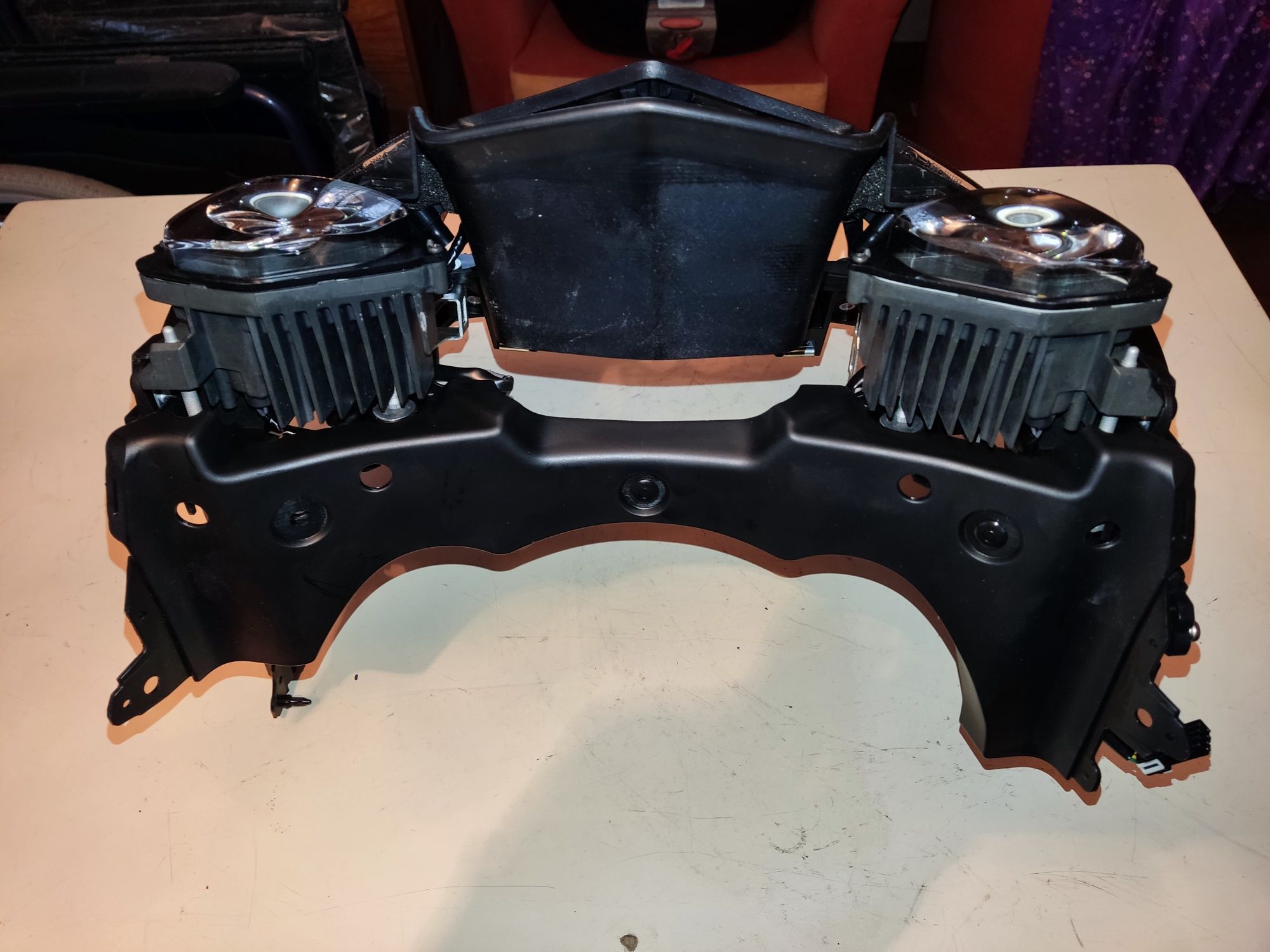 Yamaha R1 RN32 65 R1M reflektor stelaż lampa komplet r1m