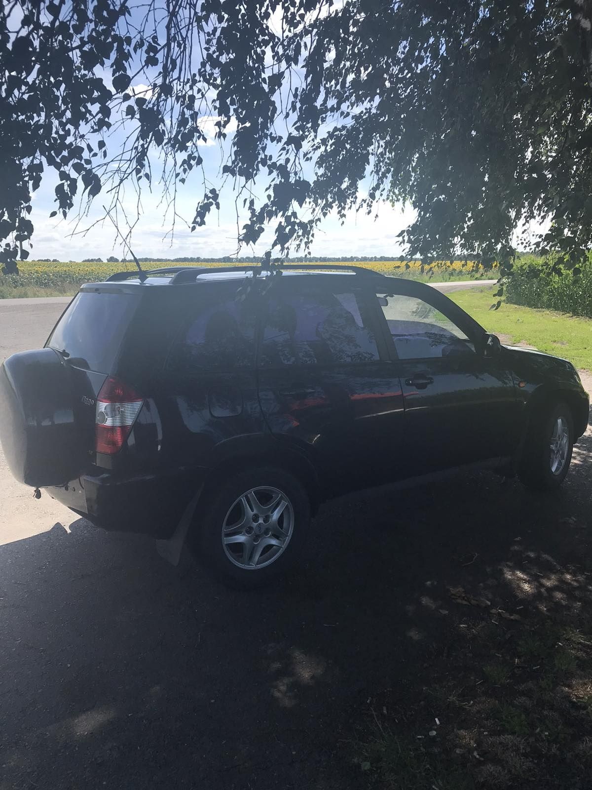 Обміняю Chery  Tiggo разом з металевим гаражем