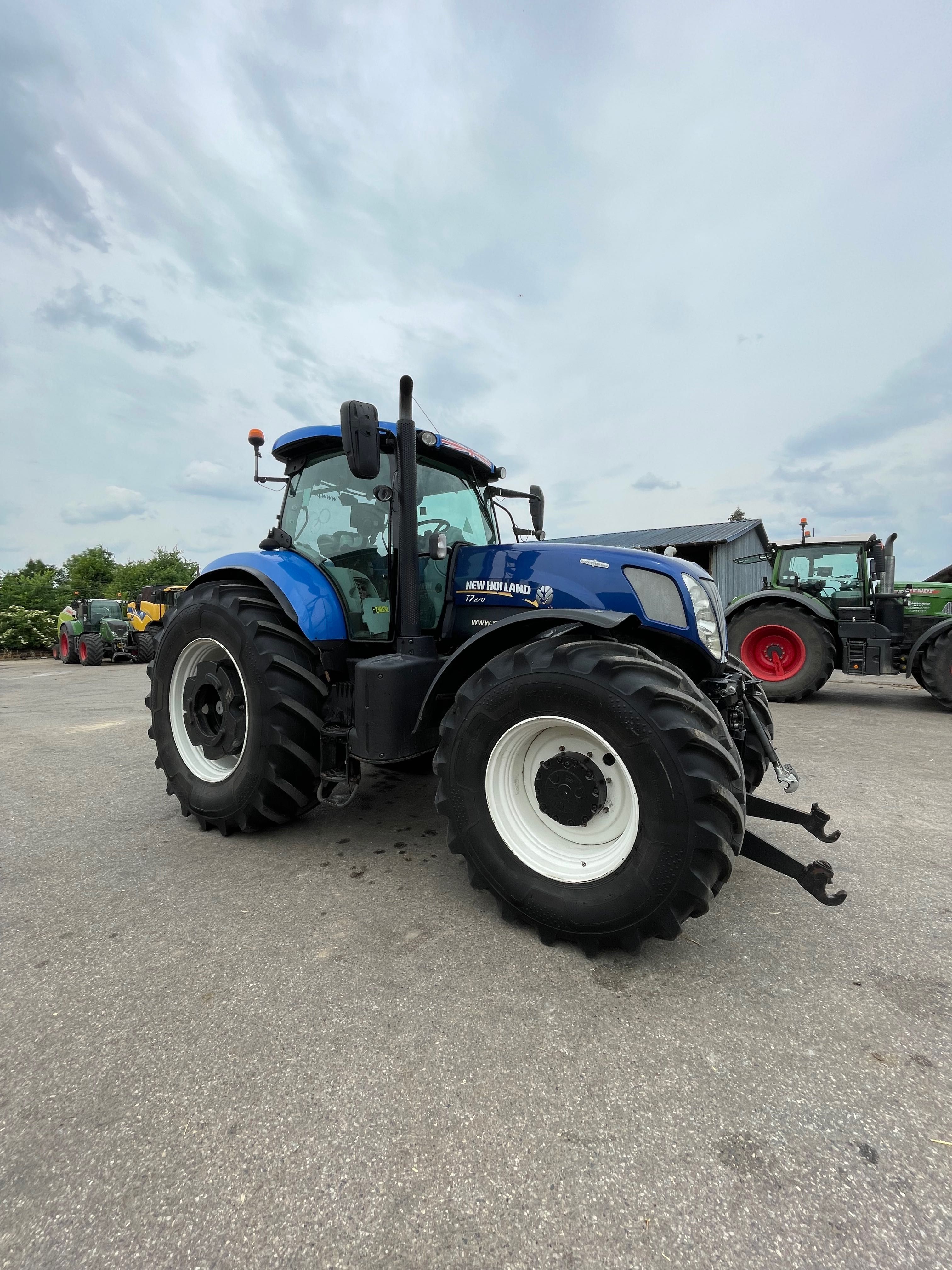 New Holland T7.220