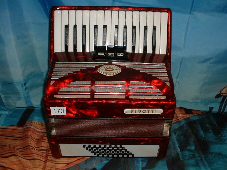 Avenda Acordeao R, N.172