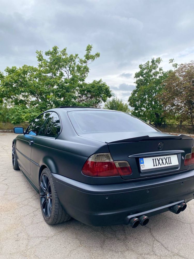BMW E46 coupe 330i 2005