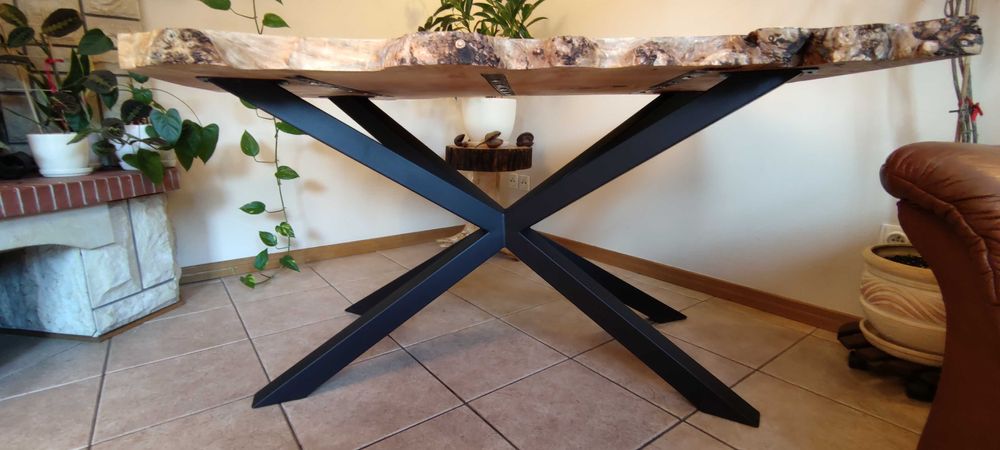 Stół dekoracyjny LIVE EDGE loft monolit czeczota