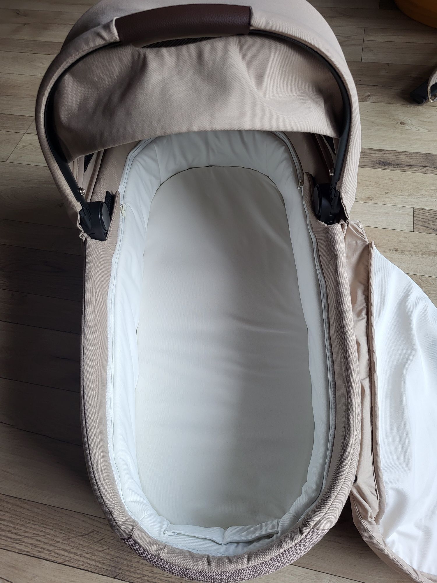 Cybex Cot S Balios Lux gondola 2024