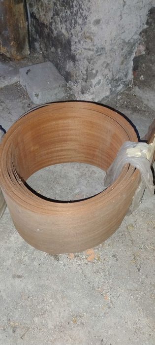 fornir ,okleina , orzech włoski, czereśnia, dąb, mahoń