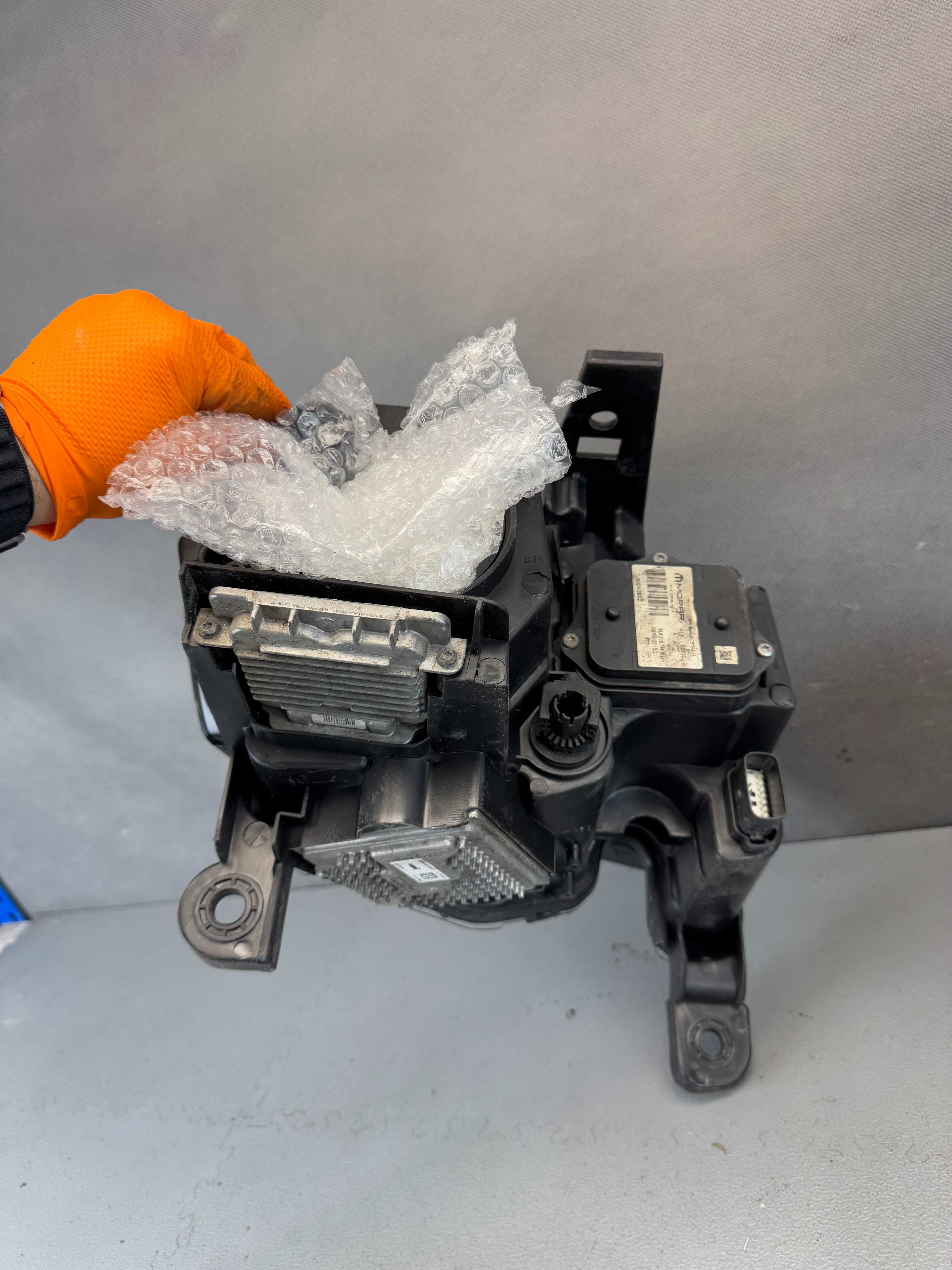 Jeep Grand Cherokee IV Lift 13-17r. Lampy Przód Bi-Xenon Lewa+Prawa EU
