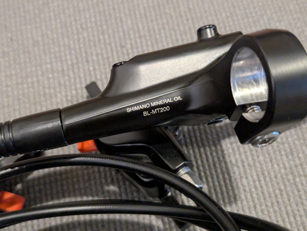 Комплект гидравлических тормозов Shimano Deore MT420 MT401 MT200 UR300