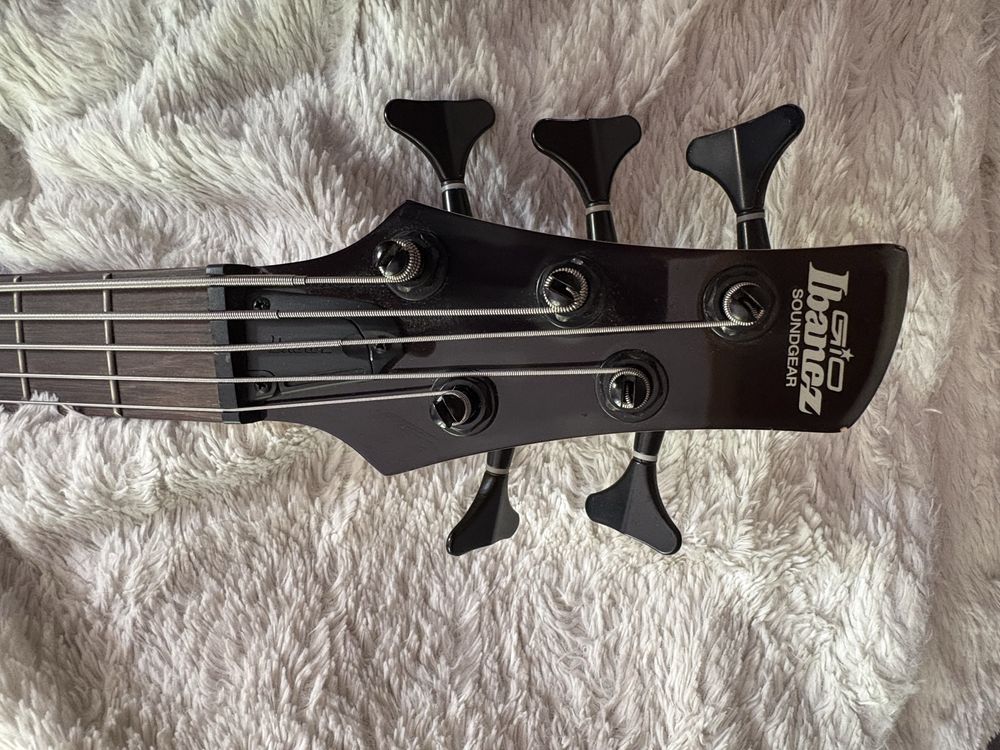 Bas Ibanez, aktywny, 5 strun, stan idealny + case