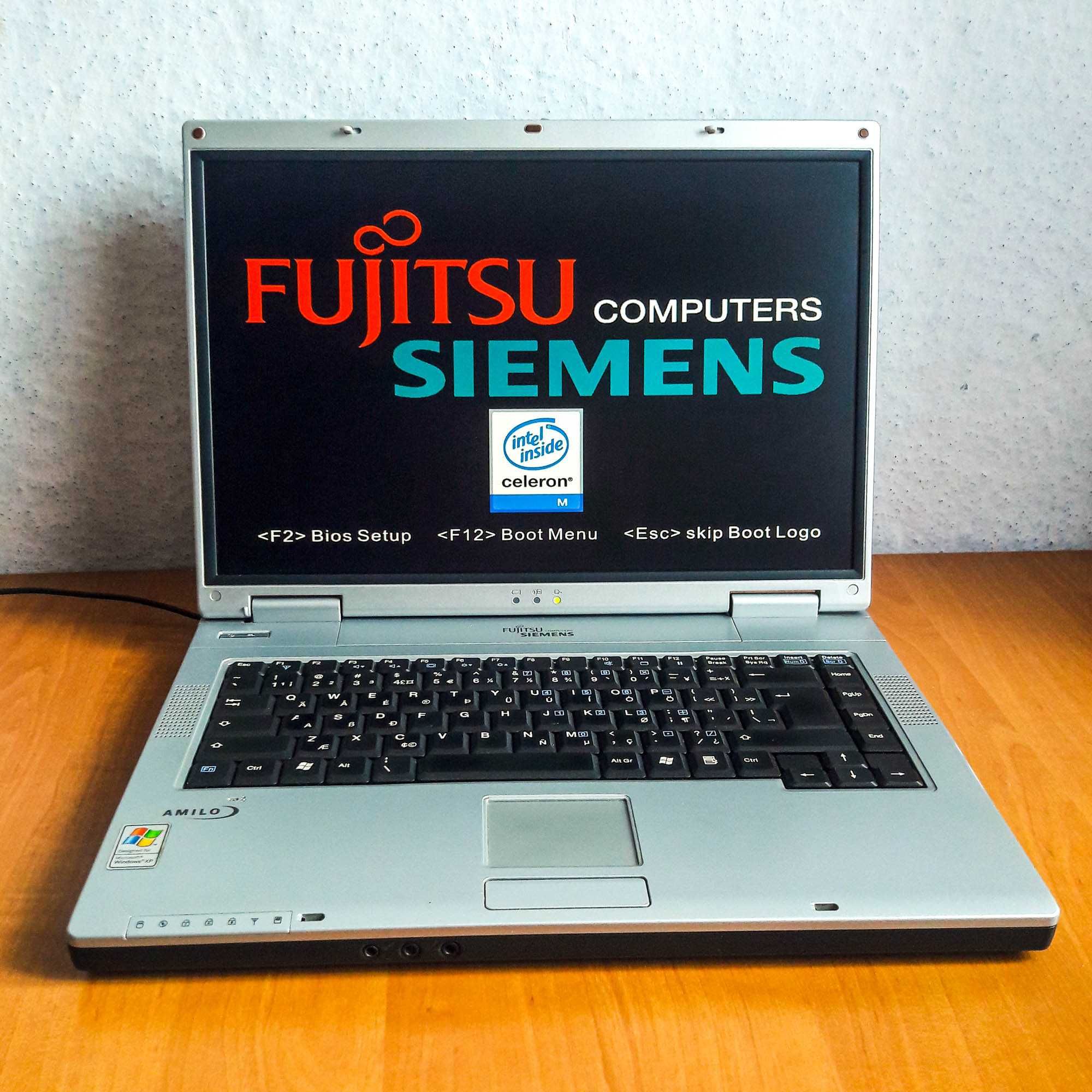 Ноутбук/Fujitsu siemens
