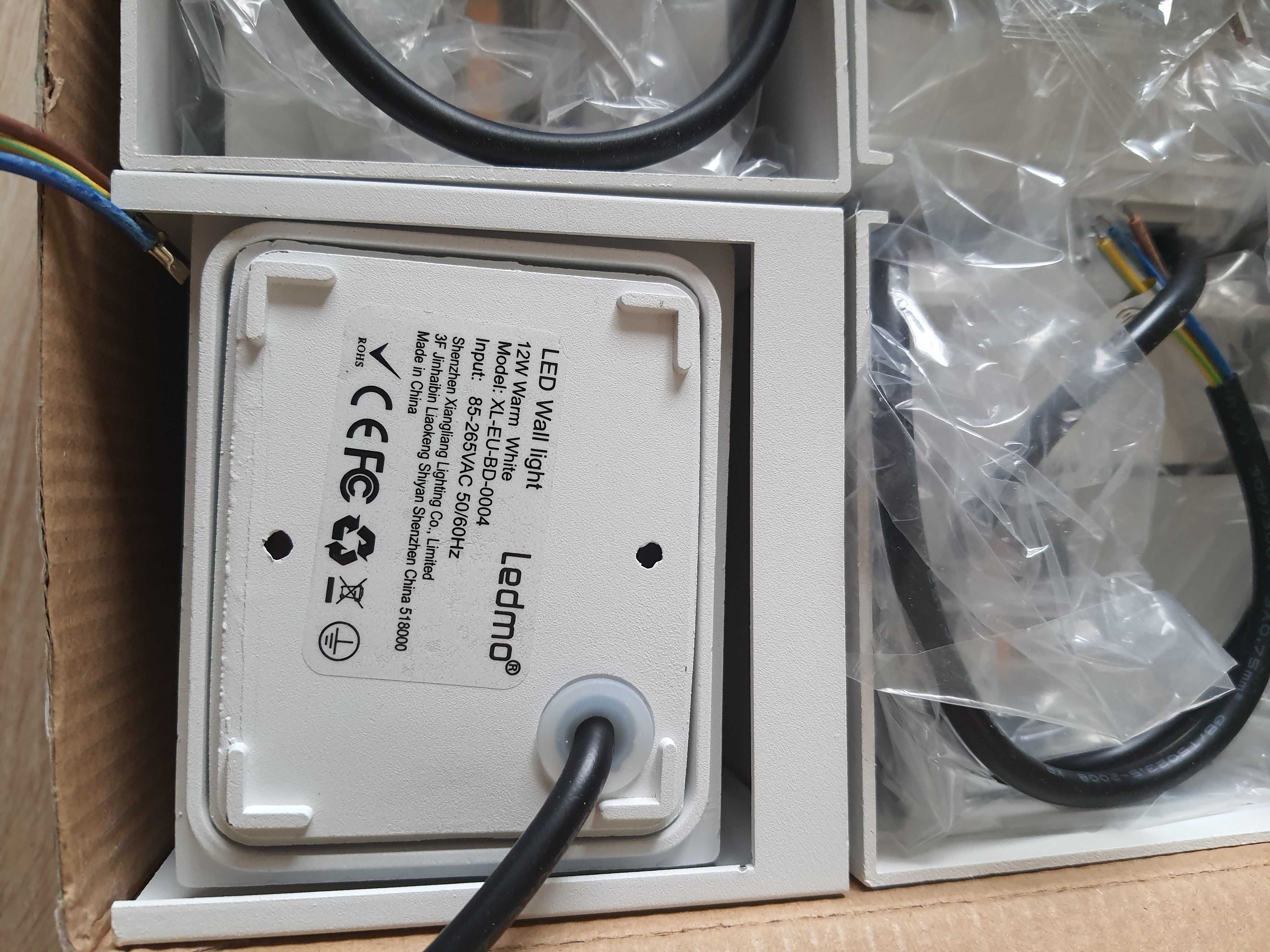 LEDMO Kinkiety LED do użytku zewnętrznego i wewnętrznego 4 sztuki