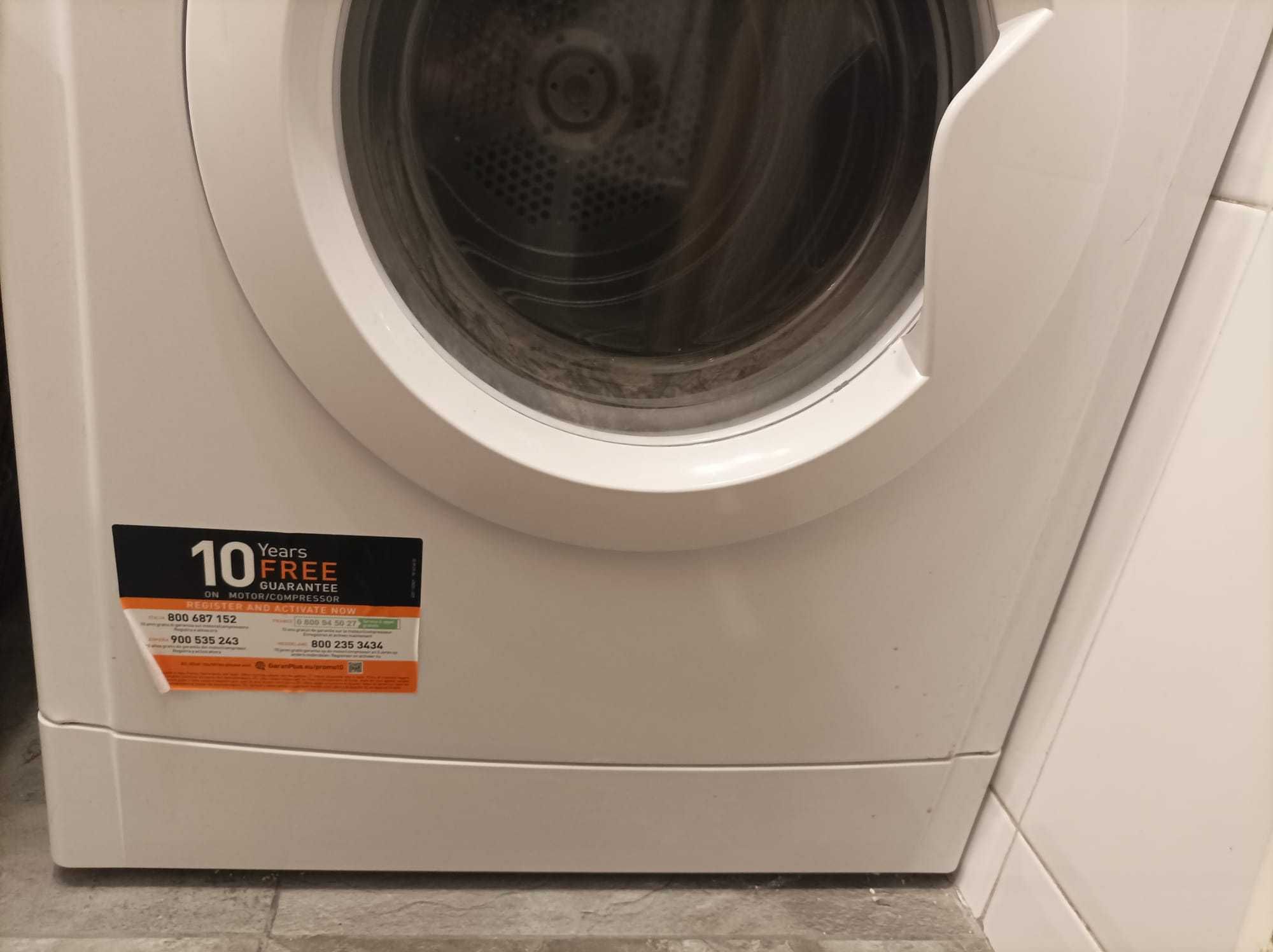 Máquina de secar roupa