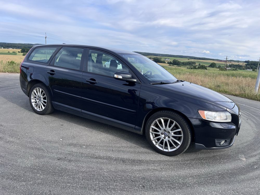 Volvo v50 2.0d 136 km