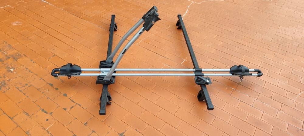 Suporte bicicleta THULE + Barras de tejadilho Cruz