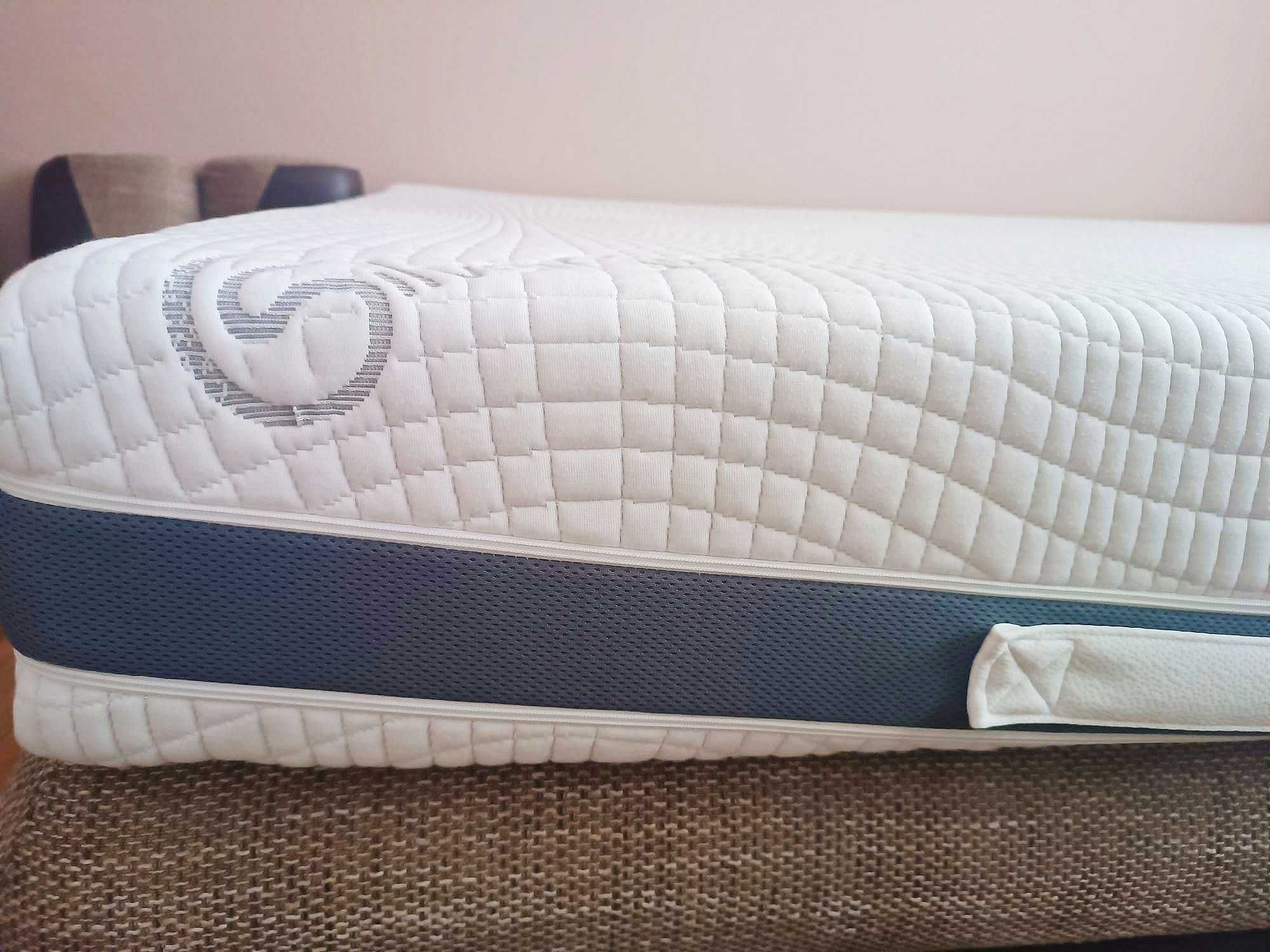 Materac 160 cm do sypialni gruby czysty