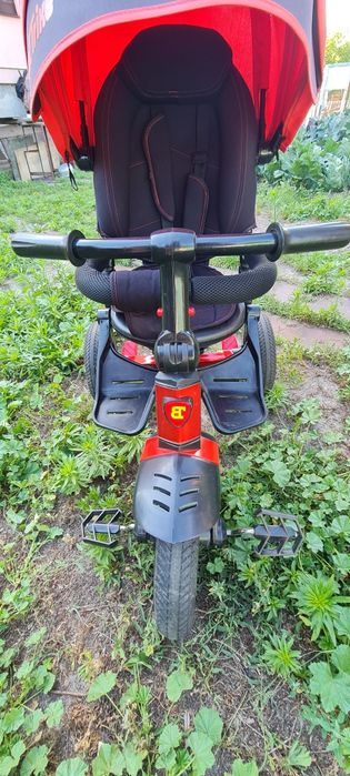 Велосипед з батьківською ручкою Best Trike