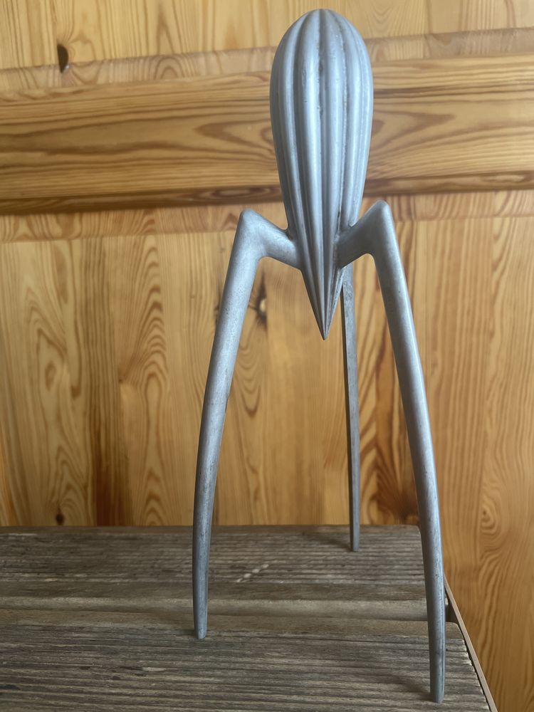 Sprzedam wyciskarkę do cytryn firmy Alessi projekt Philippe Starck.