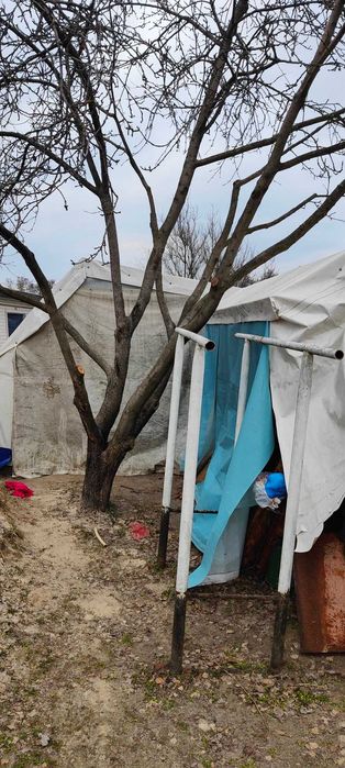 Універсальний бризент для накриття від дощу