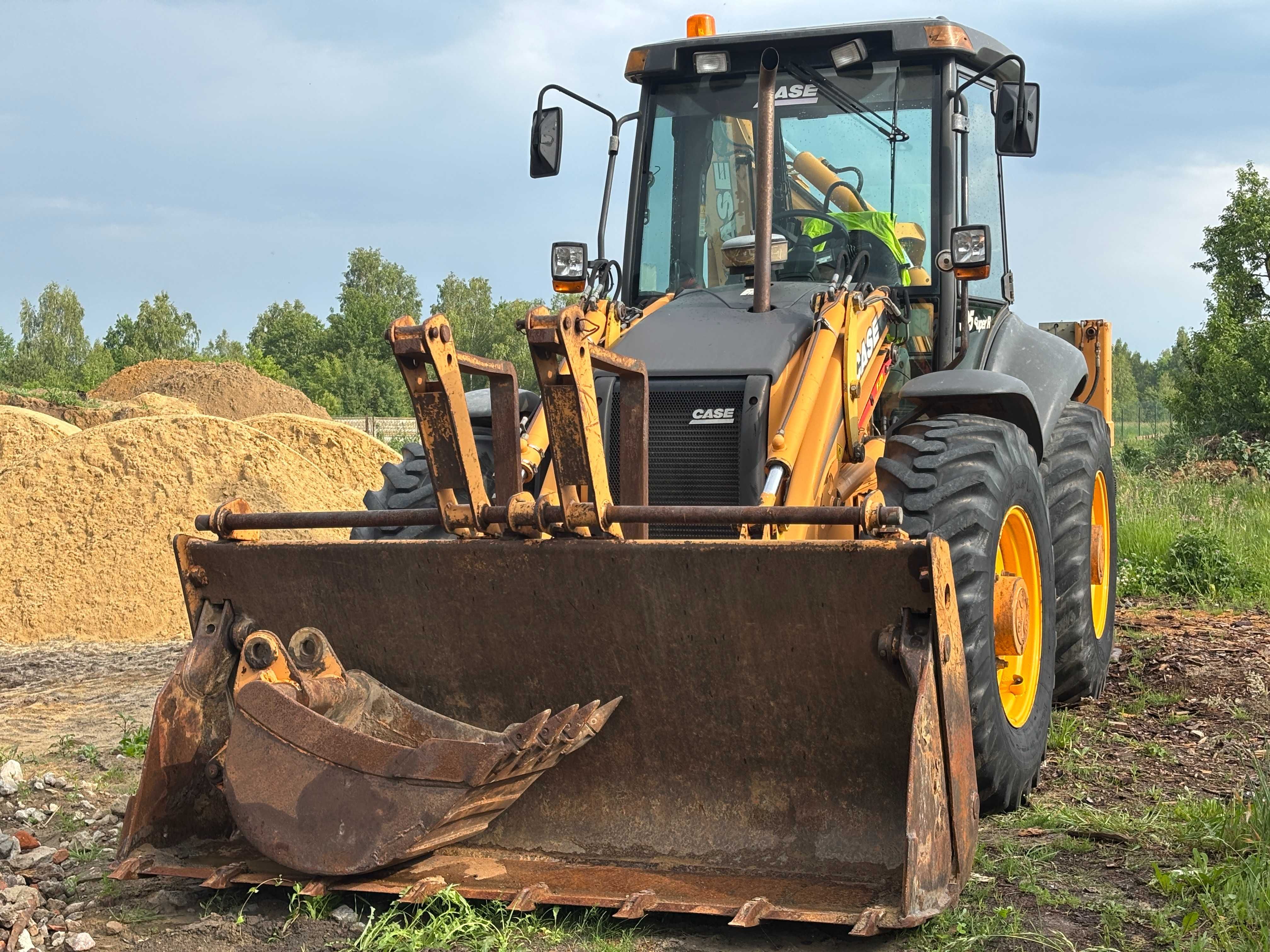 Case 695 super r