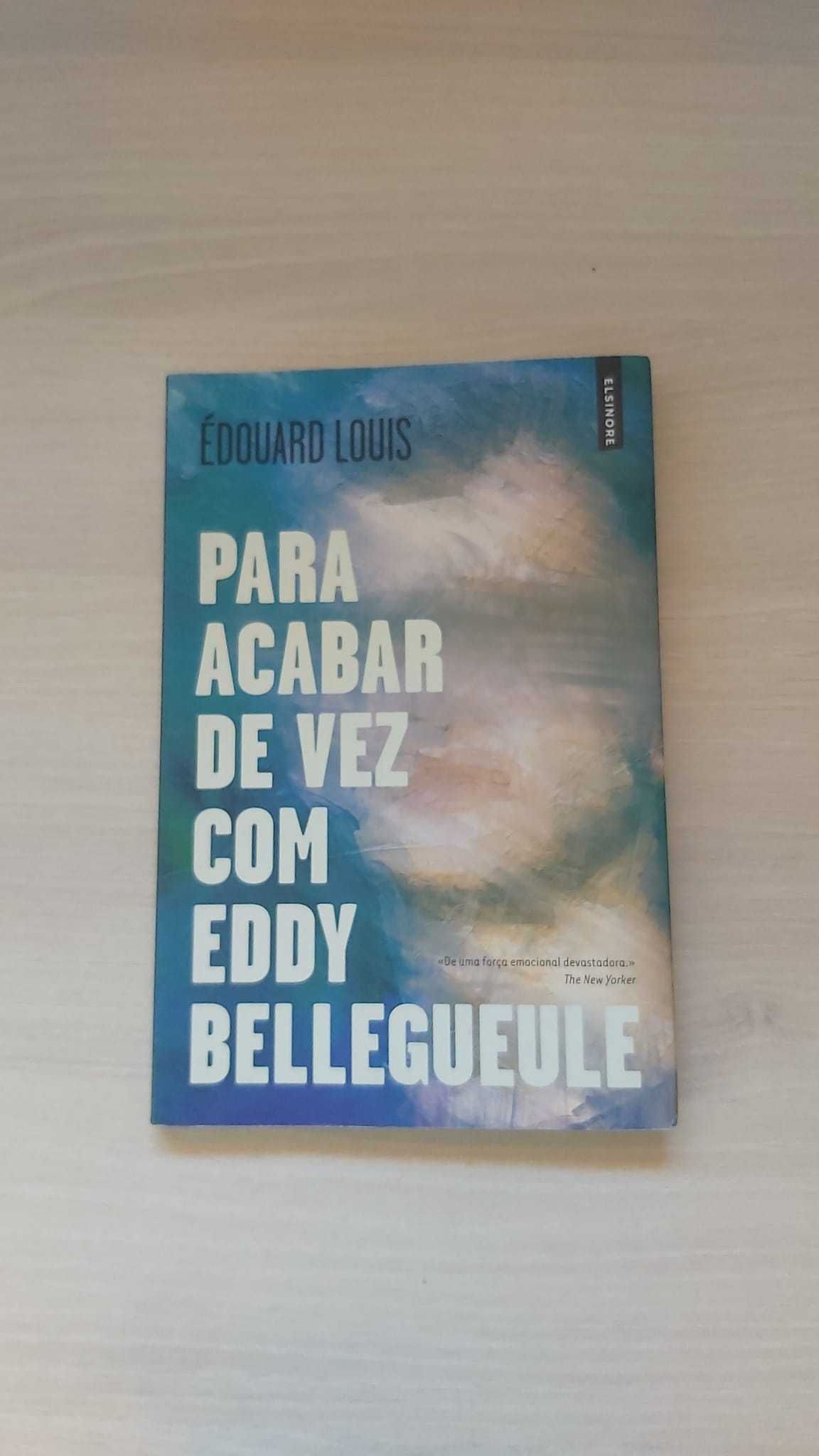 Livros de vários estilos literários