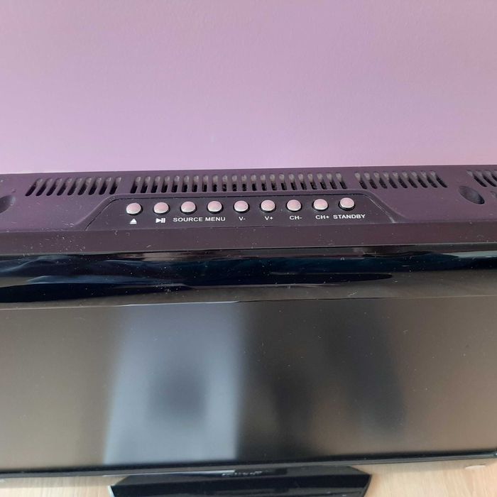 TV Mitsai 22" com leitor de DVD incorporado
